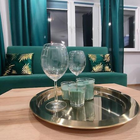 Apartmán Apartament Szmaragdowy Centrum Varšava Exteriér fotografie